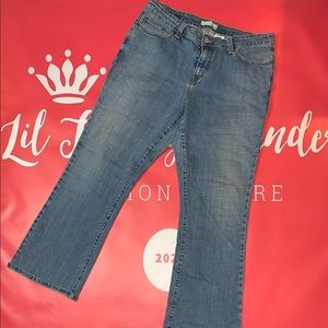 Women Levi’s jeans